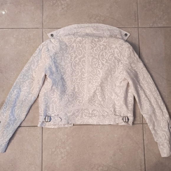 Armani Exchange White Light Short Jacket Size XS - Picture 3 of 7